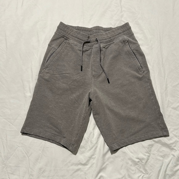 Lululemon 9” Sweat Short - Picture 1 of 3